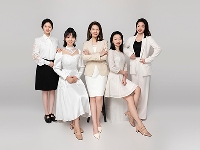 http://m.cptoday.cn/只有5位年轻女性的团队，怎样连续多年成为“亿元编辑室”？