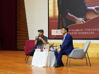 http://m.cptoday.cn/叶兆言做客徐州经开区图书馆，4·23全民阅读正当时