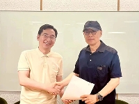 http://m.cptoday.cn/郑渊洁自降合约期内50%以上版税，意欲何为？