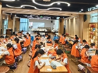 http://m.cptoday.cn/2000亿“托管服务”市场，出版机构和新华书店如何抢占？